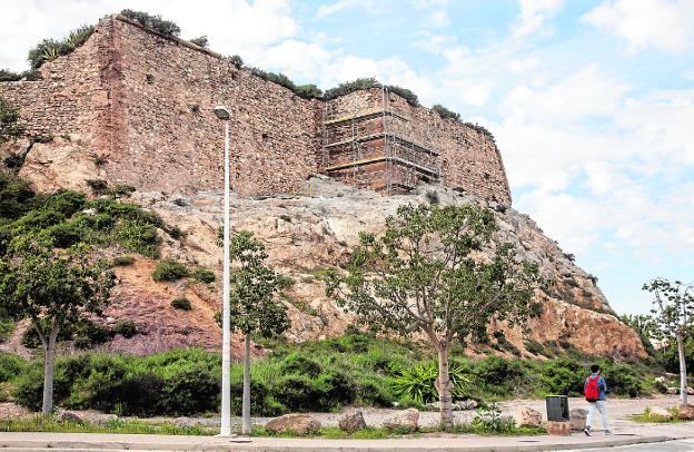 La rehabilitación de los muros de Despeñaperros estará en verano