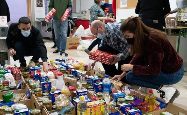 Bienestar Social destina 195.000 euros para suministrar productos básicos a un millar de familias de Molina