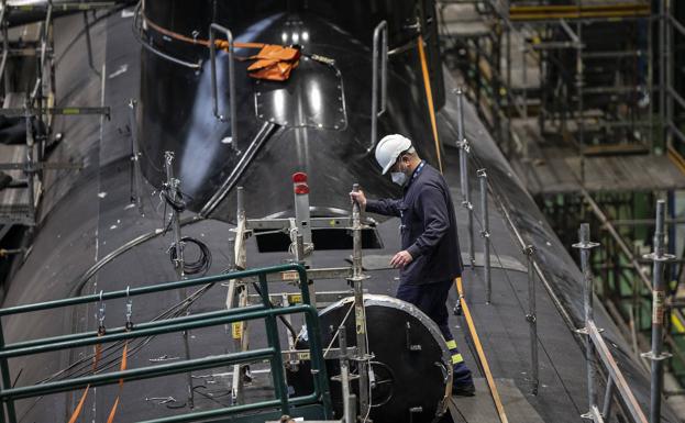 La princesa Leonor y la infanta Sofía acompañarán a los Reyes en la puesta a flote del submarino S-81 en Cartagena