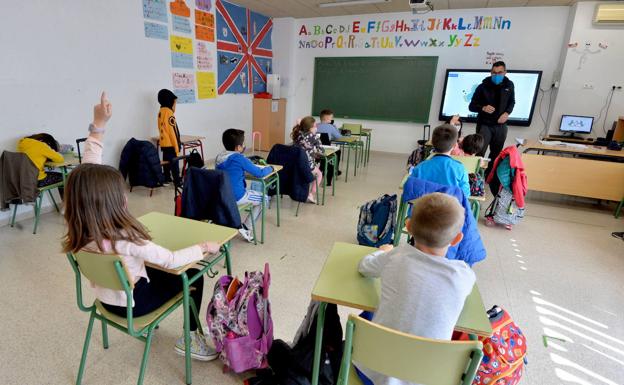 ANPE apuesta por reducir las ratios y aumentar la plantilla de docentes en los centros educativos de la Región