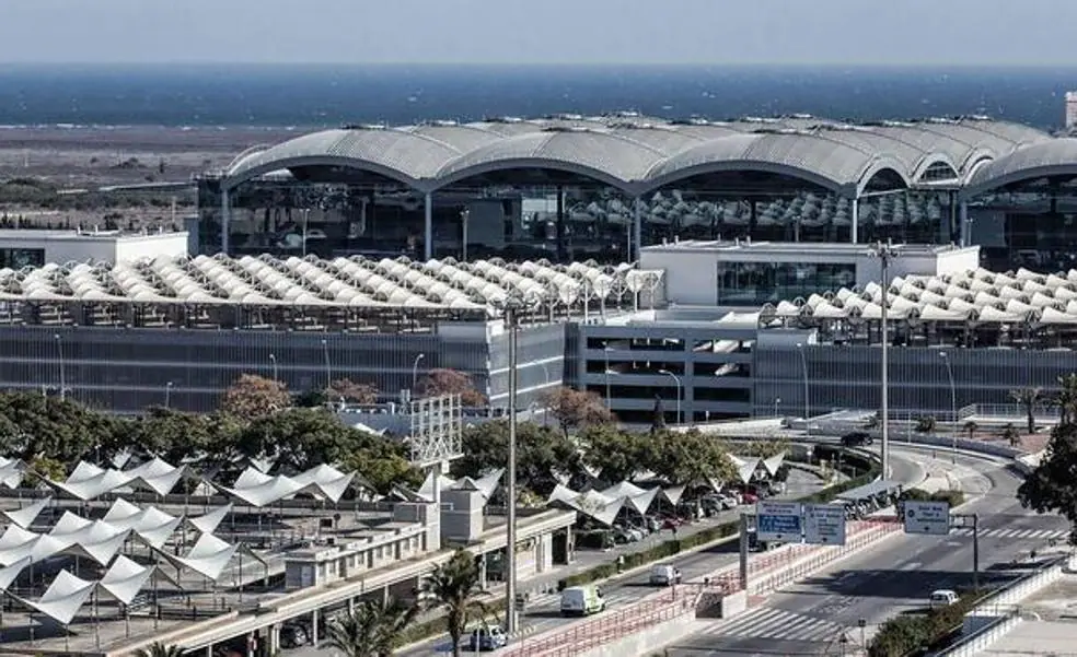 El aeropuerto de Alicante se desinfla