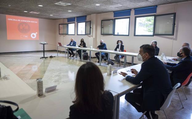 La UMU inaugura la Oficina de Atención Social para ayudar a pagar la matrícula a estudiantes con problemas económicos