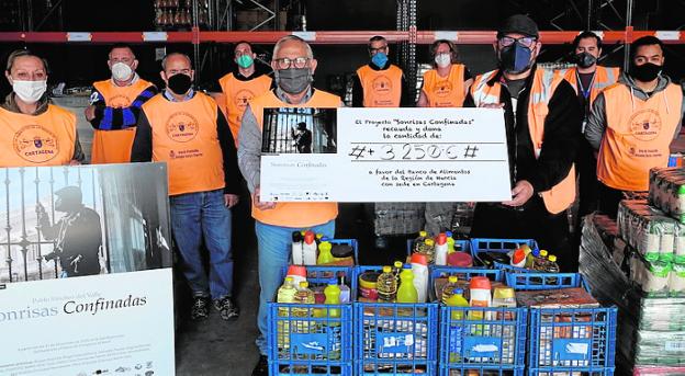 El fotógrafo Pablo Sánchez recauda 3.250 euros con el proyecto solidario 'Sonrisas confinadas'