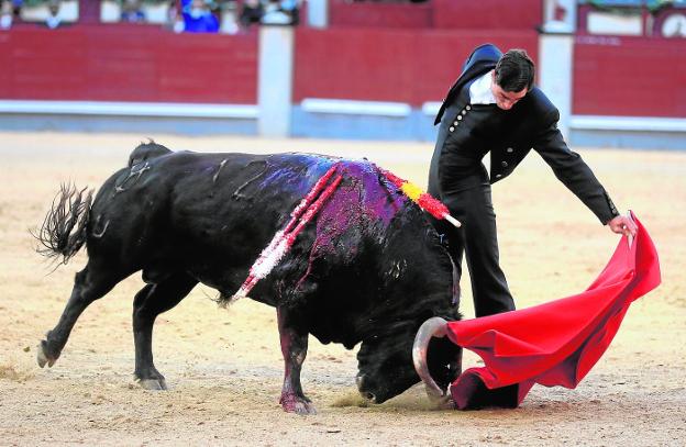 El Juli y Ventura lo bordan en el regreso de los toros a Madrid