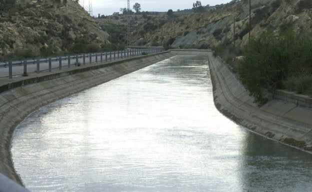 Las nuevas reglas del Trasvase pasan el filtro del Consejo Nacional del Agua, pero con menos apoyos