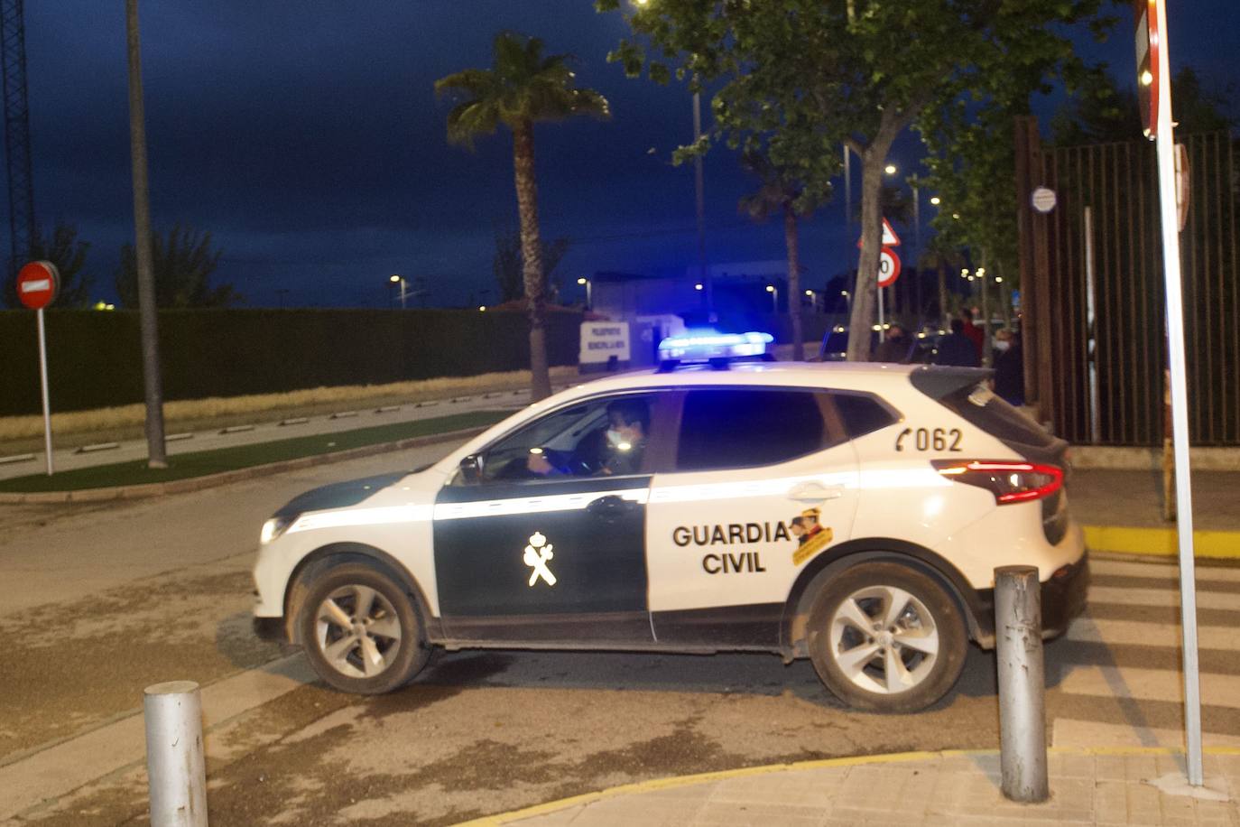 La Guardia Civil mantiene el dispositivo de seguridad en Jumilla ante los altercados por el homicidio de un joven