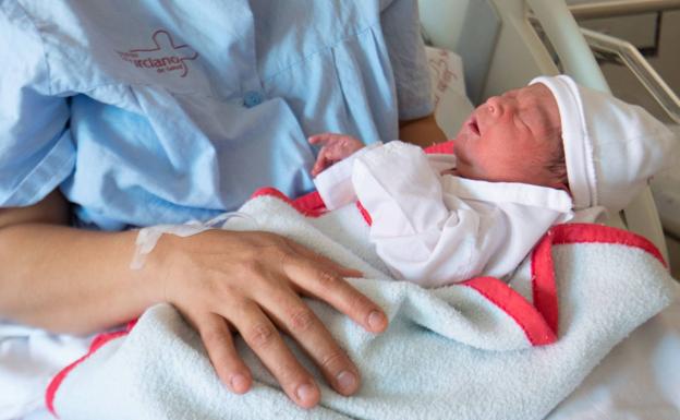 Los nacimientos caen casi un 8% en el primer trimestre del año en la Región de Murcia, según el INE