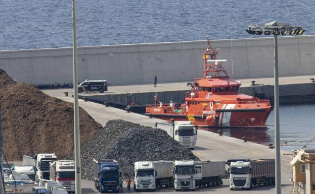 Interceptan otras dos pateras con 26 personas en la costa de Cartagena