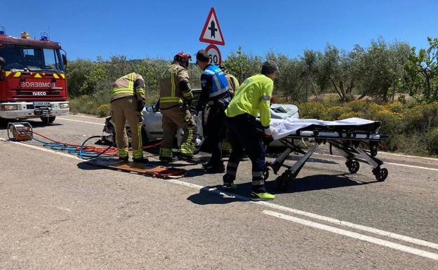 Herido grave el conductor de un turismo al salirse de la carretera en Aledo
