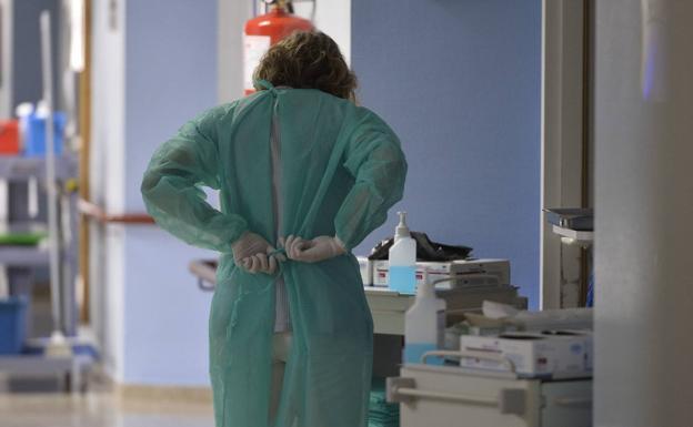 Seis de cada diez enfermeros se sienten quemados tras enfrentarse al coronavirus