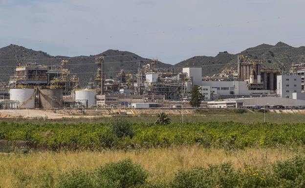 El PSOE acusa a la Comunidad de permitir la contaminación del acuífero de La Aljorra