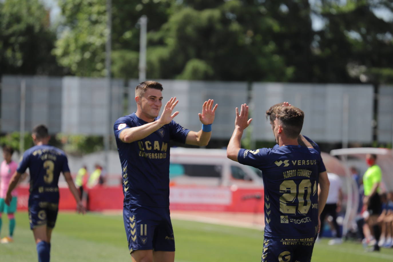 El triunfo del UCAM murcia sobre el Barcelona B, en imágenes