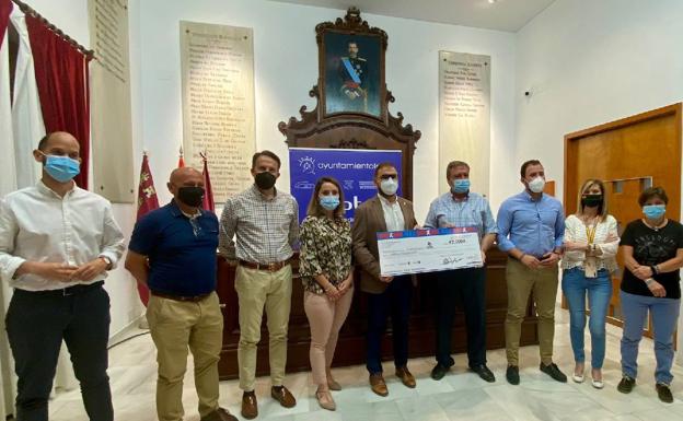 La carrera solidaria 'Corre X Lorca' logra recaudar 2.000 euros para Cáritas