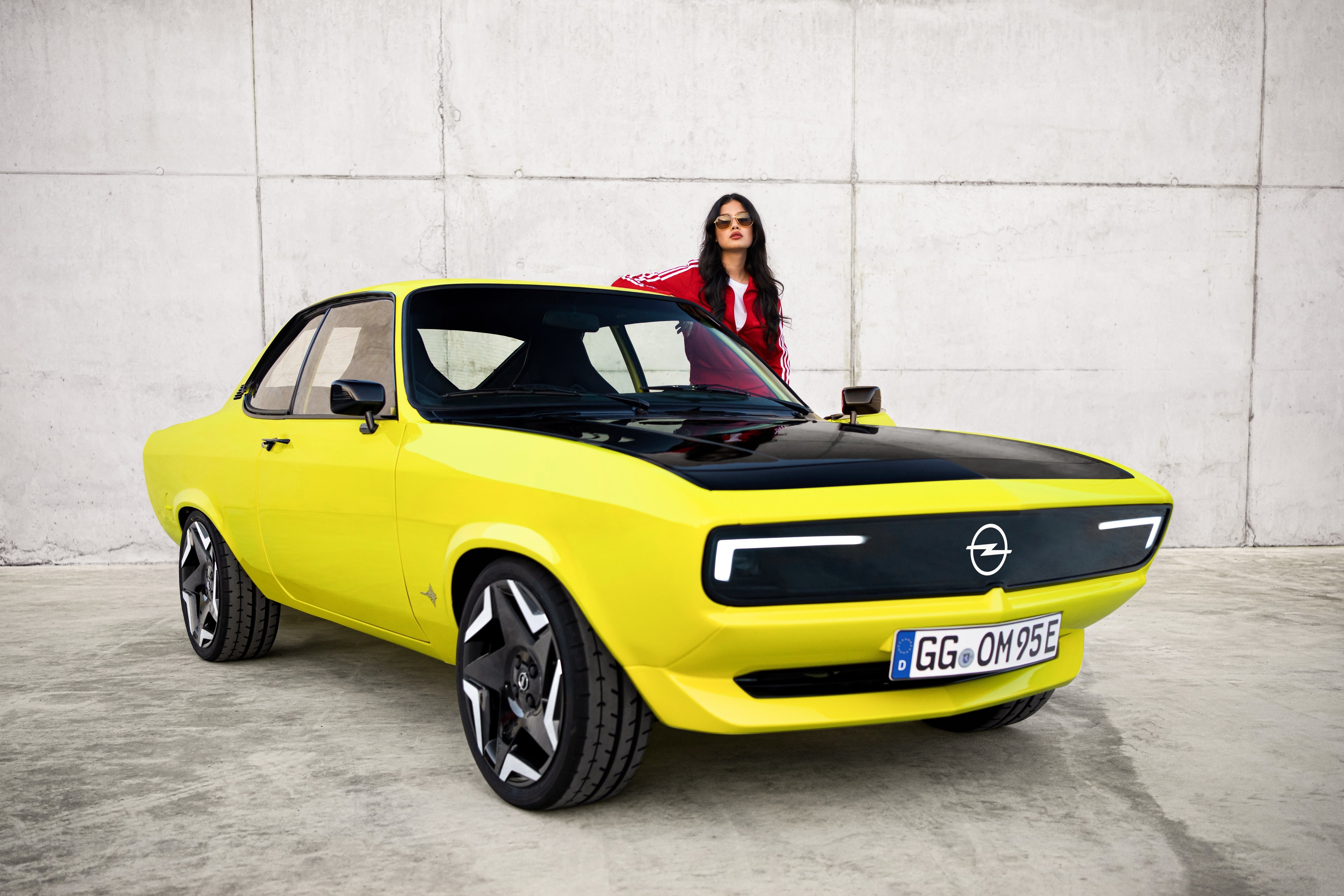 Fotogalería: Tradición y vanguardismo para el clásico Opel Manta que se convierte en eléctrico