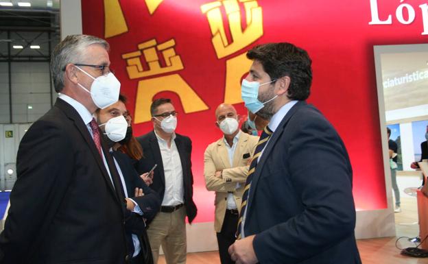 López Miras cree que el Gobierno central debe dar una respuesta «contundente, urgente e inmediata» a la crisis de Ceuta