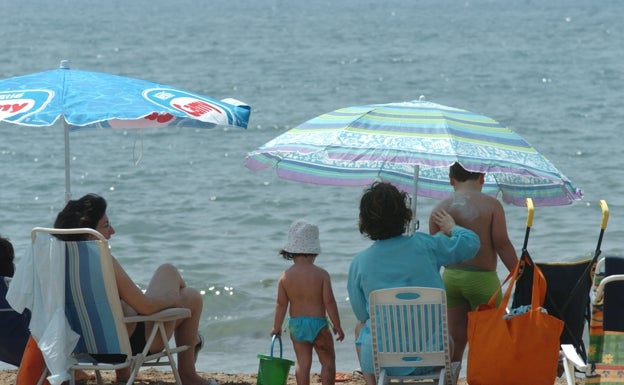 ¿Qué tiene que llevar mi protector solar para no dañar el Mar Menor este verano?