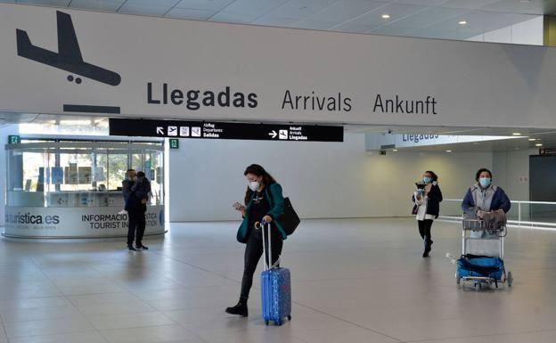 El aeropuerto de Corvera despega este verano con 30 operaciones semanales