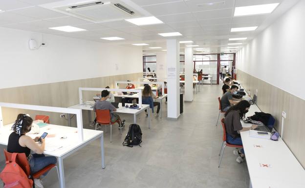 Las universidades harán presenciales los finales y con un aforo reducido