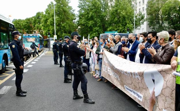 La caravana por la supervivencia del Trasvase llena Madrid con su clamor