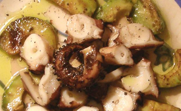 Ensalada de pulpo y aguacate