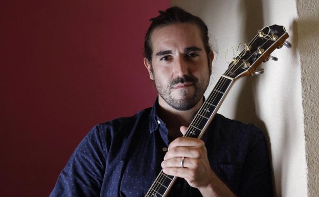 Andrés Suárez: «Necesito quedarme completamente vacío a la hora de escribir»