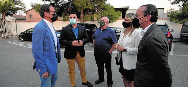 Patricia Fernández y Ballesta se desmarcan de la cena de pedáneos