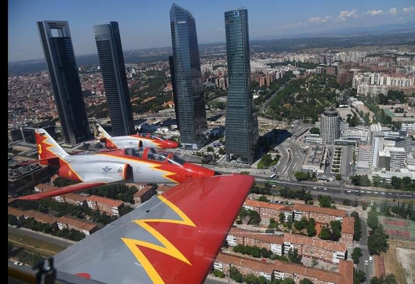 La Patrulla Águila no falta a su cita en el Día de las Fuerzas Armadas