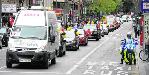 Manifestación contra el «desguace» de Correos