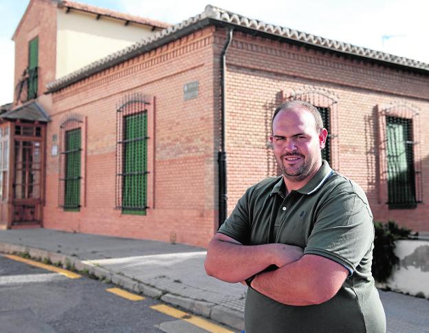 Ángel Mateo González: «Solo han sido capaces de poner un parche en el problema de las viviendas ocupadas»