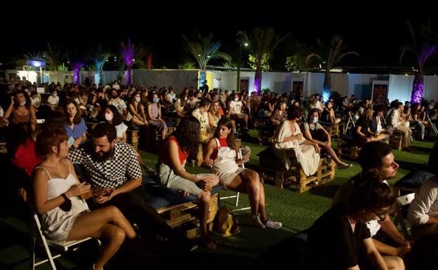 Las Noches del Malecón comienzan este miércoles después de la ampliación de los aforos en el exterior