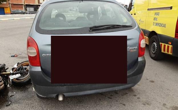 Trasladan al hospital a un motorista de 24 años tras sufrir un accidente en Molina de Segura