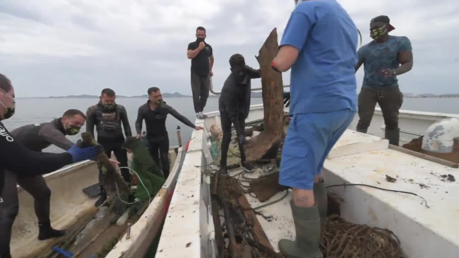 Menos basura en el fondo del Mar Menor