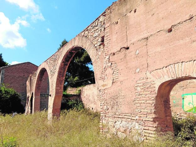 La ruina cerca la Torre del Fraile