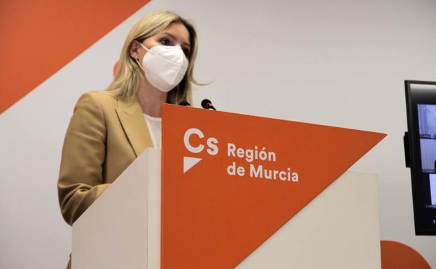 Cs exige la dimisión de Miras tras ser calificado como «tránsfuga» por la Comisión de Expertos