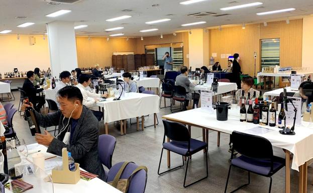 Siete bodegas de la Región abren mercado en Corea del Sur con una cata virtual
