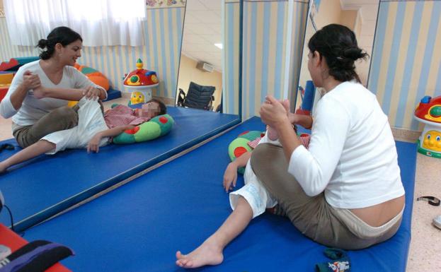 La retirada del decreto de Atención Temprana desespera a miles de familias