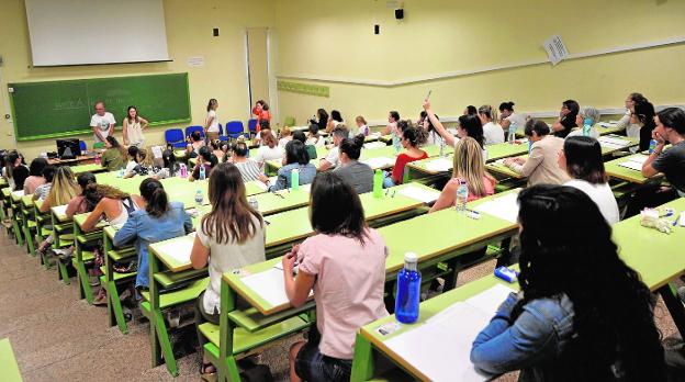 Educación controlará la temperatura de los opositores antes de los exámenes