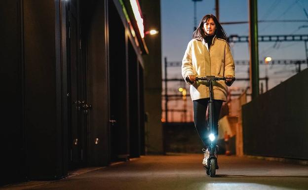 Expertos en tráfico consideran que los conductores de patinetes deberían recibir formación