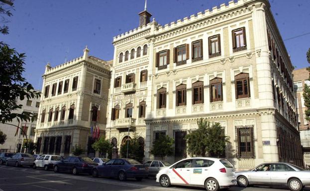 La mayoría de organizaciones sociales sí acotan la estancia de sus dirigentes