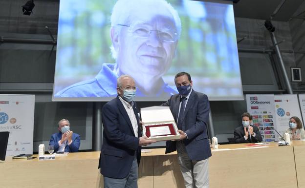 La III Noche de la RSC premia la trayectoria de Tomás Zamora, fundador de Pecrés