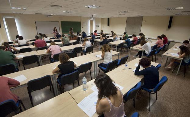 Sterm critica el proceso de oposiciones de enseñanza en la Región porque «acumula demasiados despropósitos»