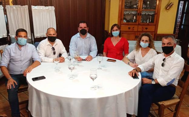 Isabel Franco reúne a cincuenta cargos y excargos de Ciudadanos