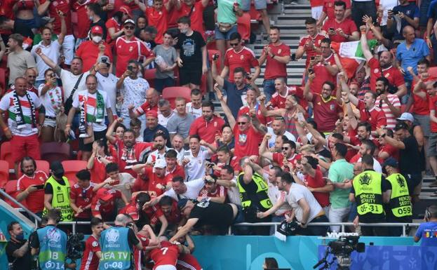 Locura total en Budapest con el gol que adelantó a Hungría frente a Francia