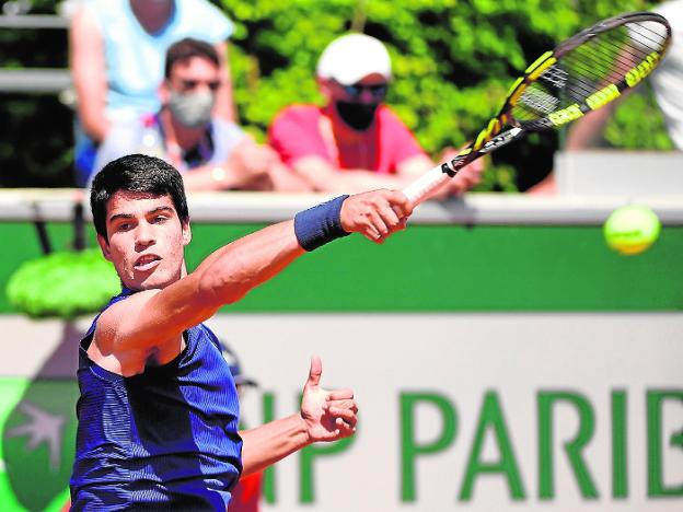 Alcaraz escala puestos sin jugar
