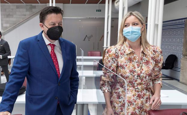 El Grupo Parlamentario Cs tendrá solo un diputado en comisiones tras pasar Vidal y Molina al Grupo Mixto