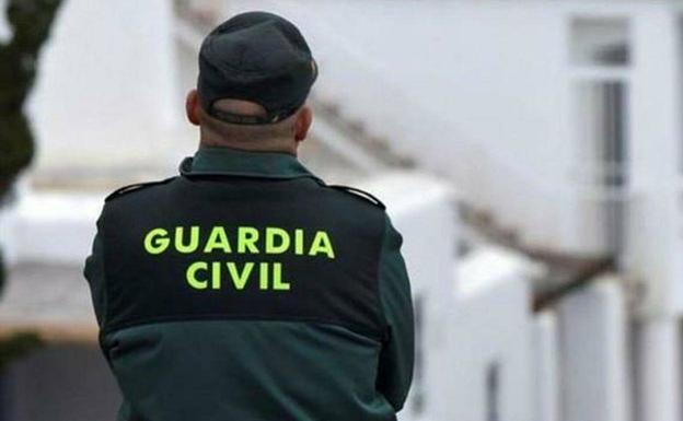 Un joven recibe una puñalada en el abdomen durante una pelea en Totana
