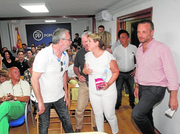 Noelia Arroyo frena la entrada del exdiputado del PP Domingo Segado como economista