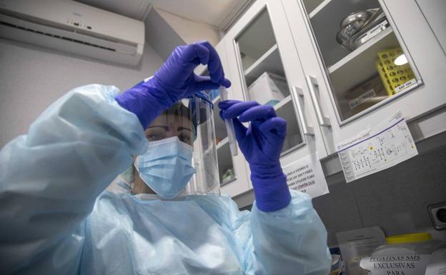 Aumentan hasta 69 los casos positivos asociados al brote de Mallorca en la Región