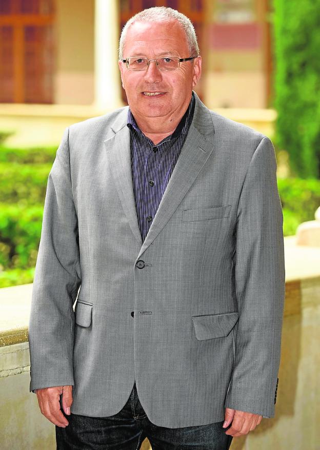 La RAE elige a José María Pozuelo como académico correspondiente