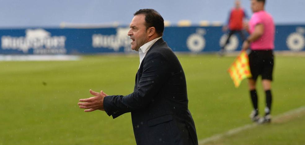 Fútbol | UCAM CF: José María Salmerón: «Nos ha tocado un grupo terrible, pero somos ambiciosos» - Vimarsana News